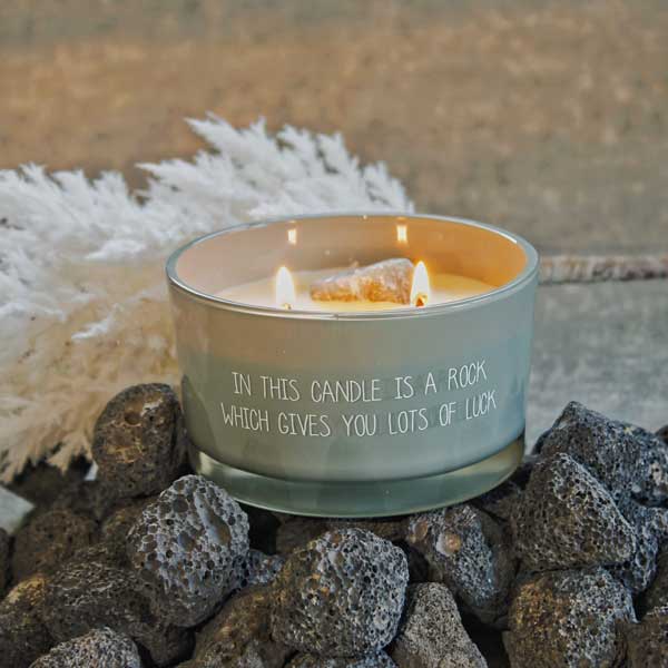 Geurkaars " In this candle is a rock which gives you lots of luck"
