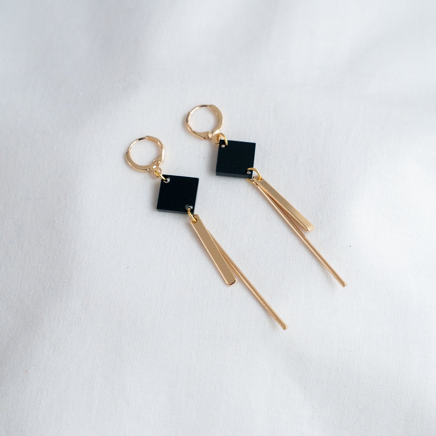 Studio Nok Nok Oorringen Timeless.16 Black