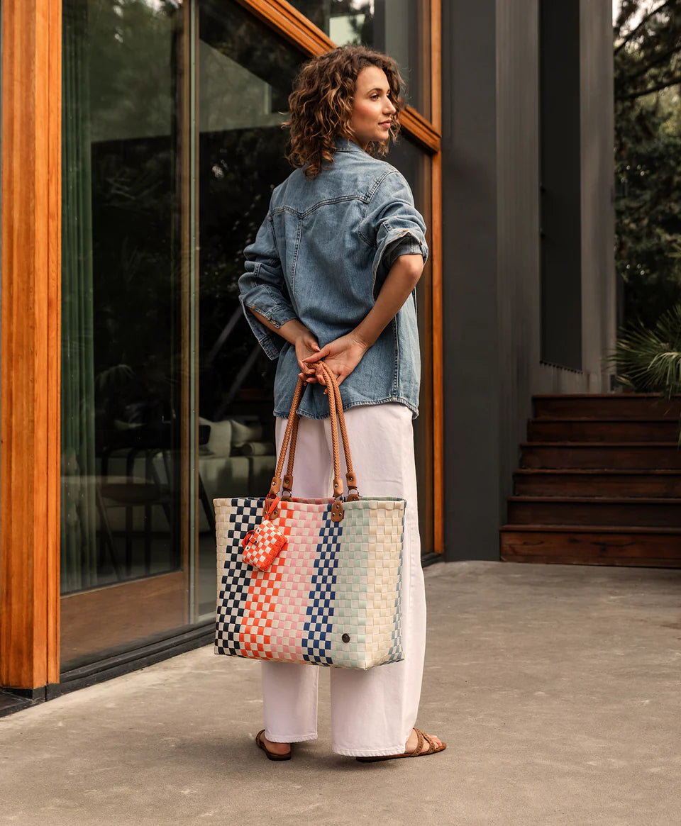 Shopper | Sunny
