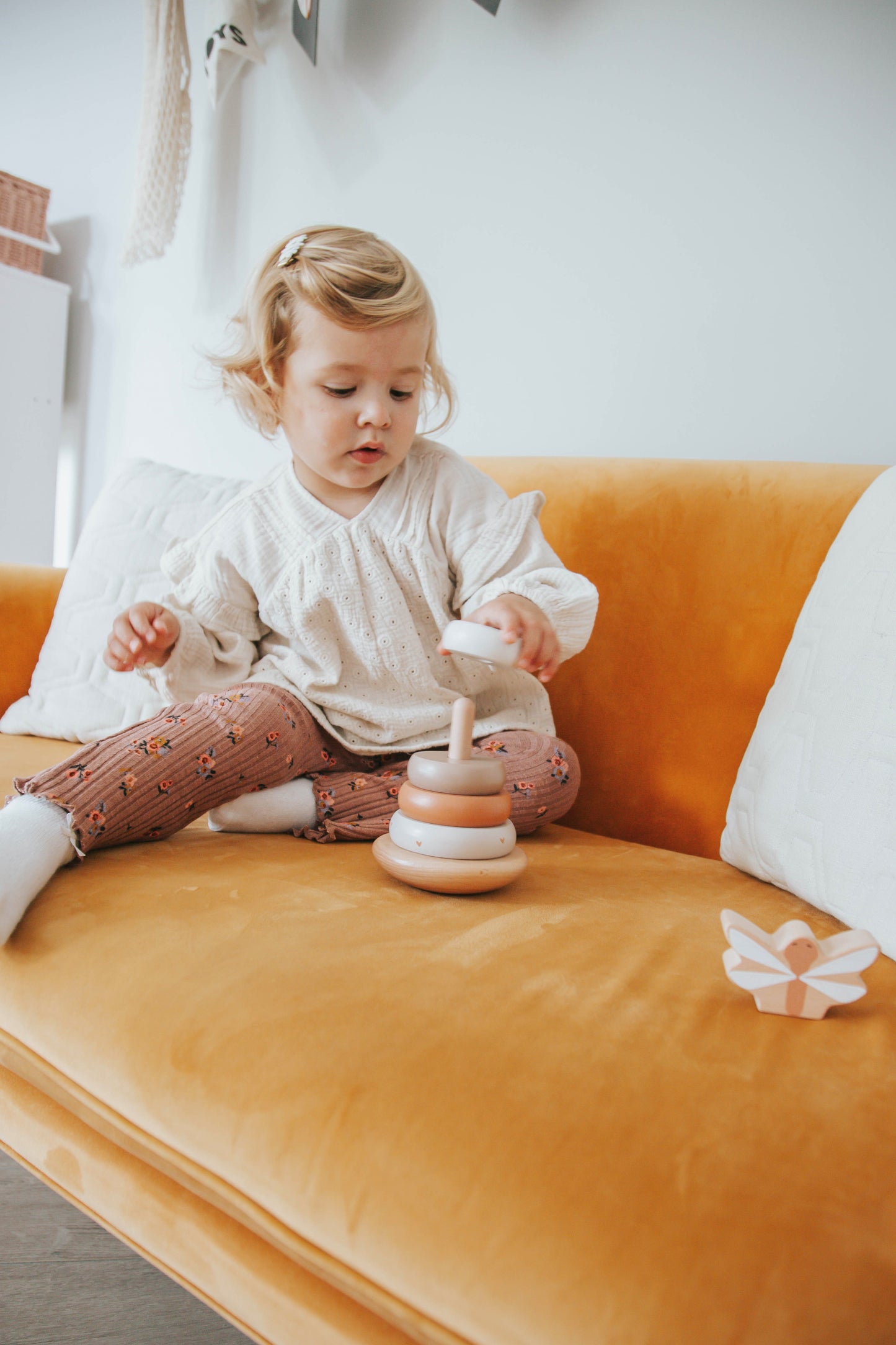 Stapelringen I Nougat (12m+)