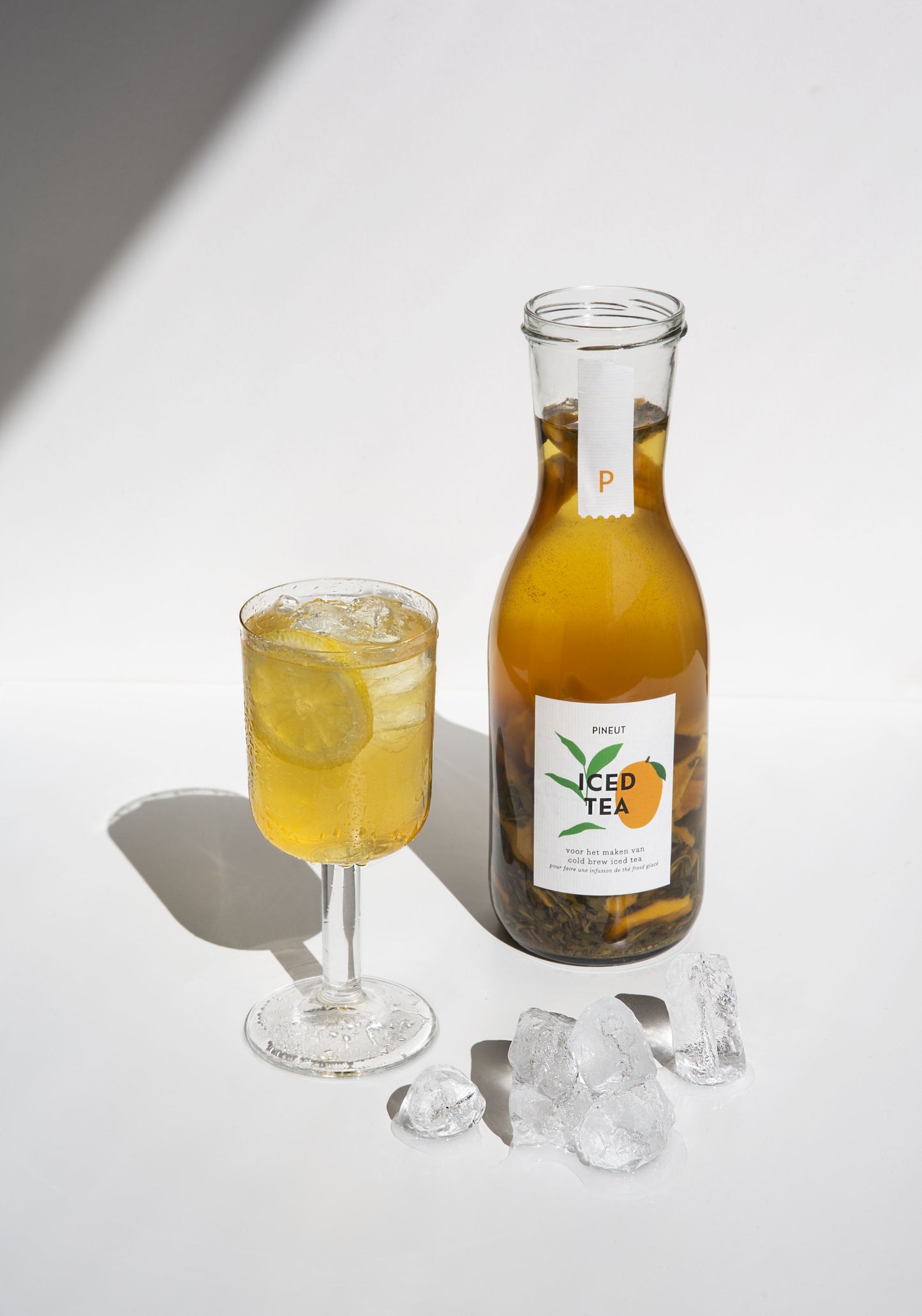 Karaf voor maak-het-zelf iced tea