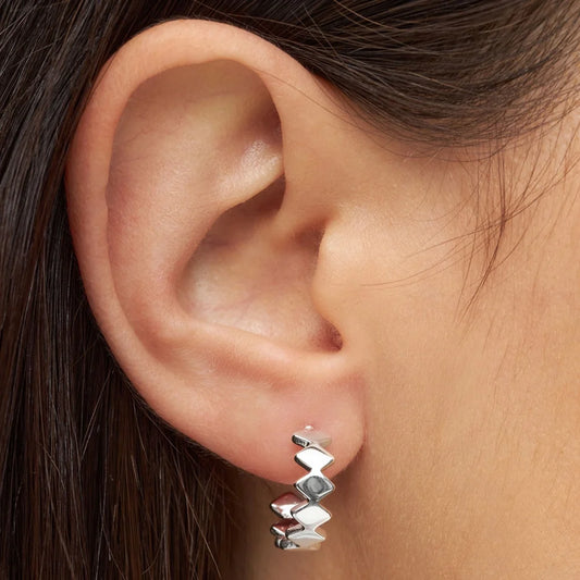 LULU -  Oorbellen Confetti hoops | Zilver