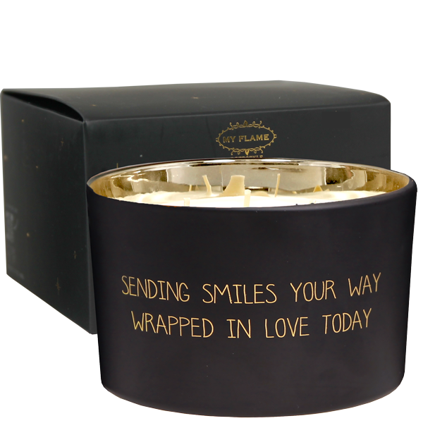Geurkaars 'Sending smiles your way wrapped in love today'