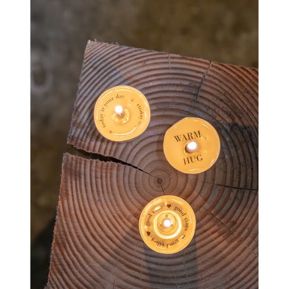 Theelichtjes met een geheime boodschap