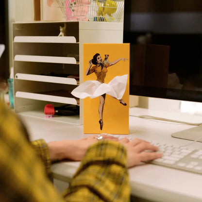 Tissuebox UP Girl I Geel